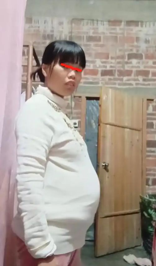 生儿子被指责重男轻女后破防：我有什么错AG旗舰厅app广东30岁女子拼七胎(图4)